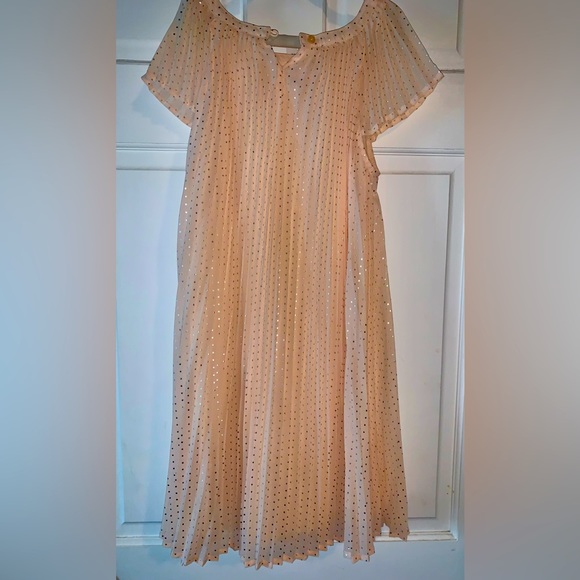 GAP KIDS PINK SILVER FLUTTER SLEEVE METALLIC DOT PLEATED LINED DRESS. - Picture 3 of 5